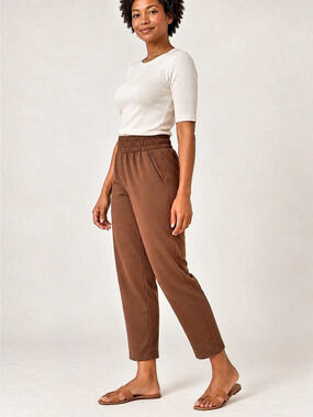 Zenana Brown Scuba Cropped Ankle Pull-On Pants - Size Small - NWOT